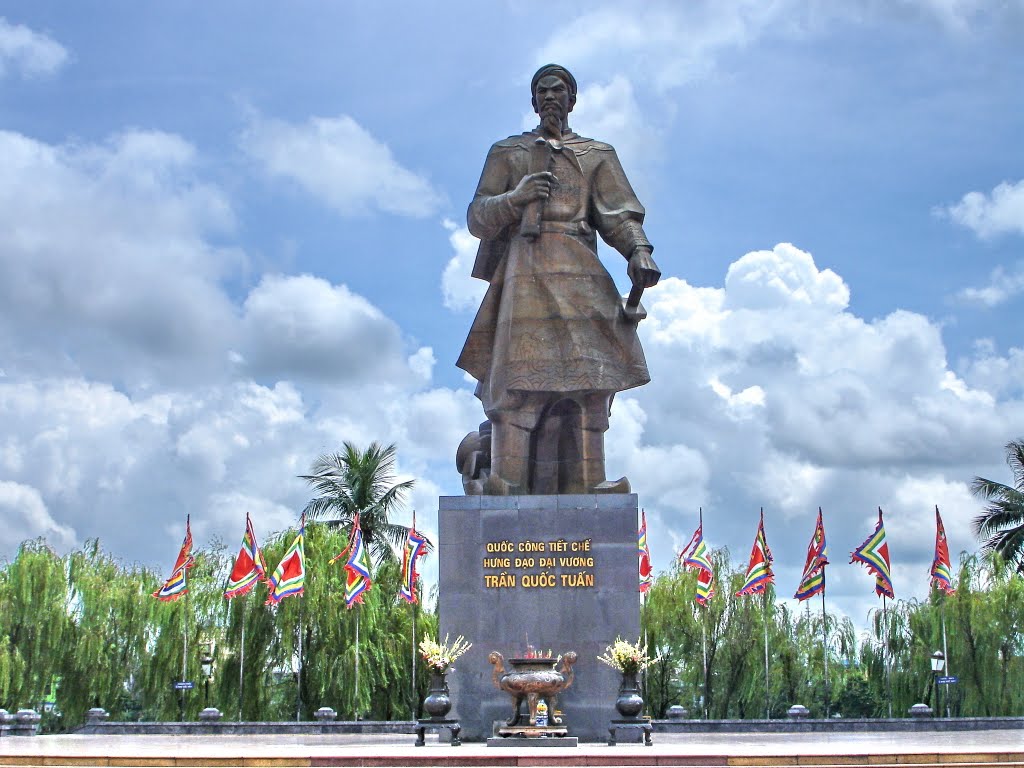 hưng đạo đại vương trần quốc tuấn ; đọc hiểu hưng đạo đại vương trần quốc tuấn ; trắc nghiệm hưng đạo đại vương trần quốc tuấn