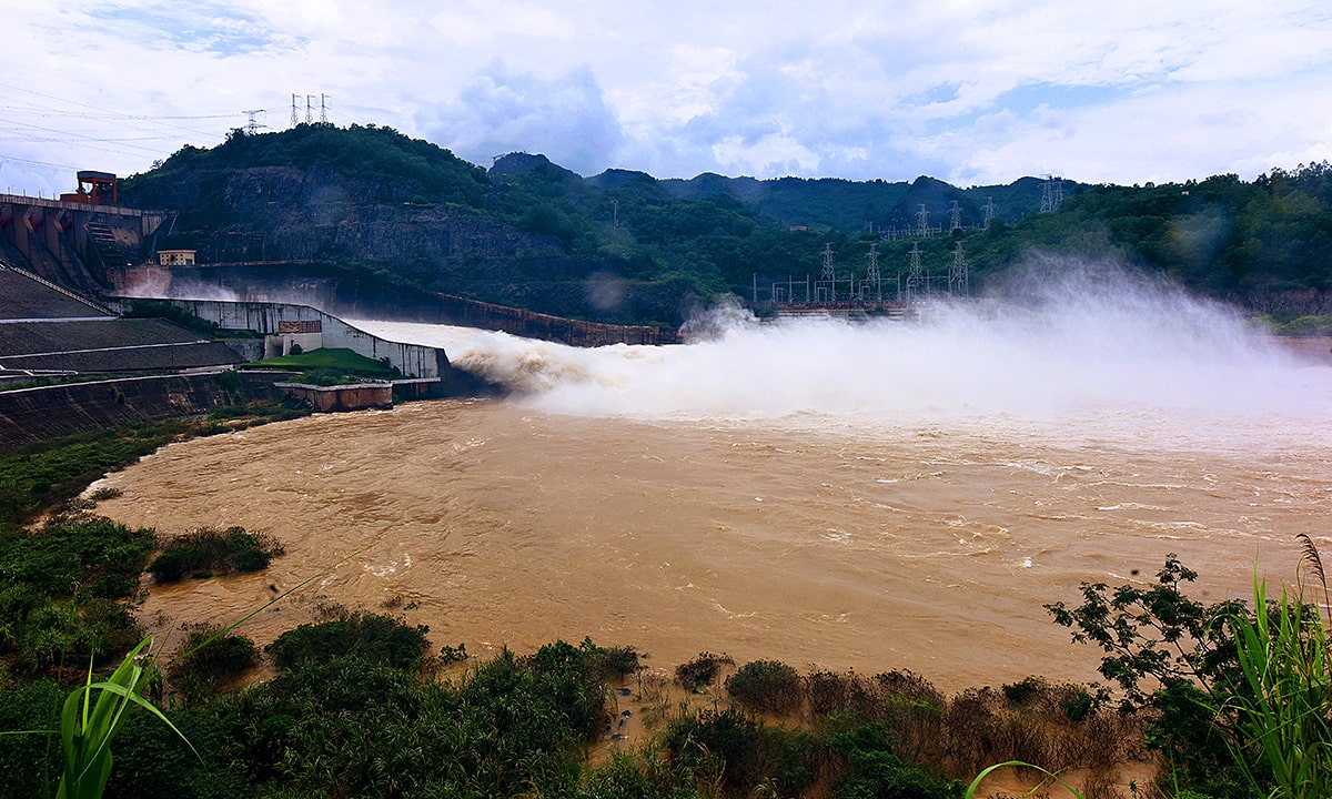 dòng mekong giận dữ ; soạn bài dòng mekong giận dữ